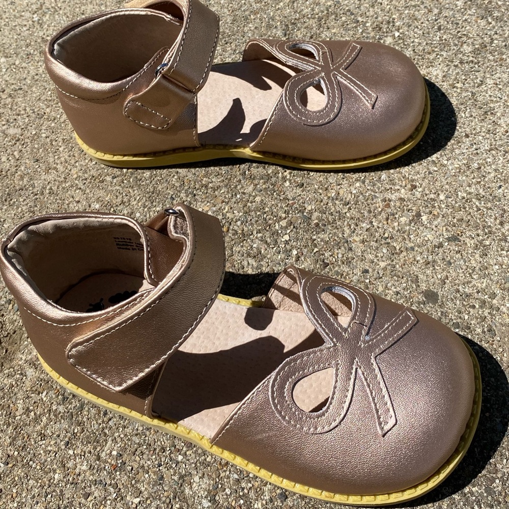 Livie and Luca sandals